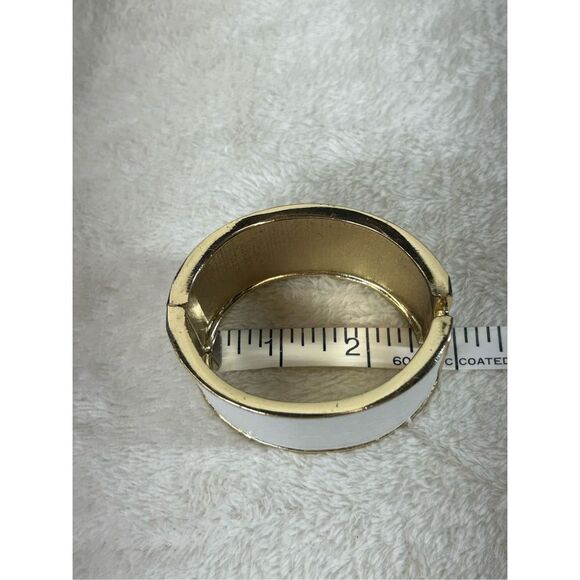 White and Gold Cuff Bracelet with Spring Hinge - Picture 4 of 5